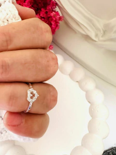 Anel Coração com Zircônias Banhado a Ouro e Prata