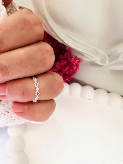 Anel Coraçãozinhos com Zircônias Banhado a Ouro e Prata