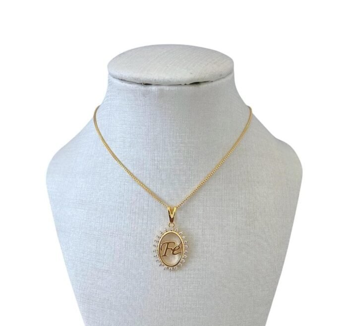 Colar Fé Rodeado de Zircônias Banhado a Ouro