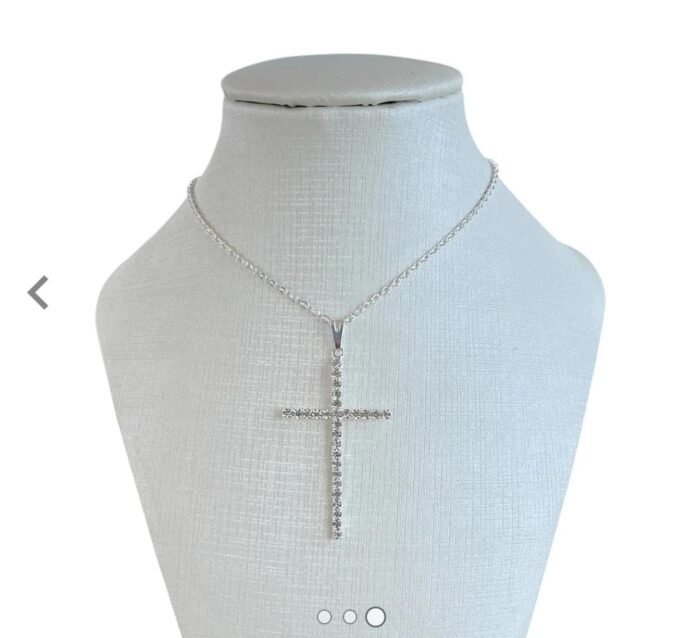 Colar Cruz com Zircônias Média Banhado a Ouro e Prata