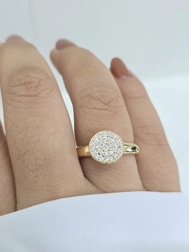 Anel Chuveiro Cravejado com Zircônias Banhado a Ouro