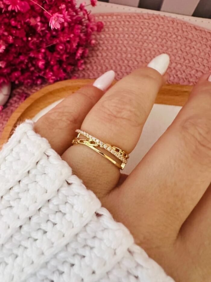 Anel Duas Fileiras com Corrente e Zircônias Banhado a Ouro