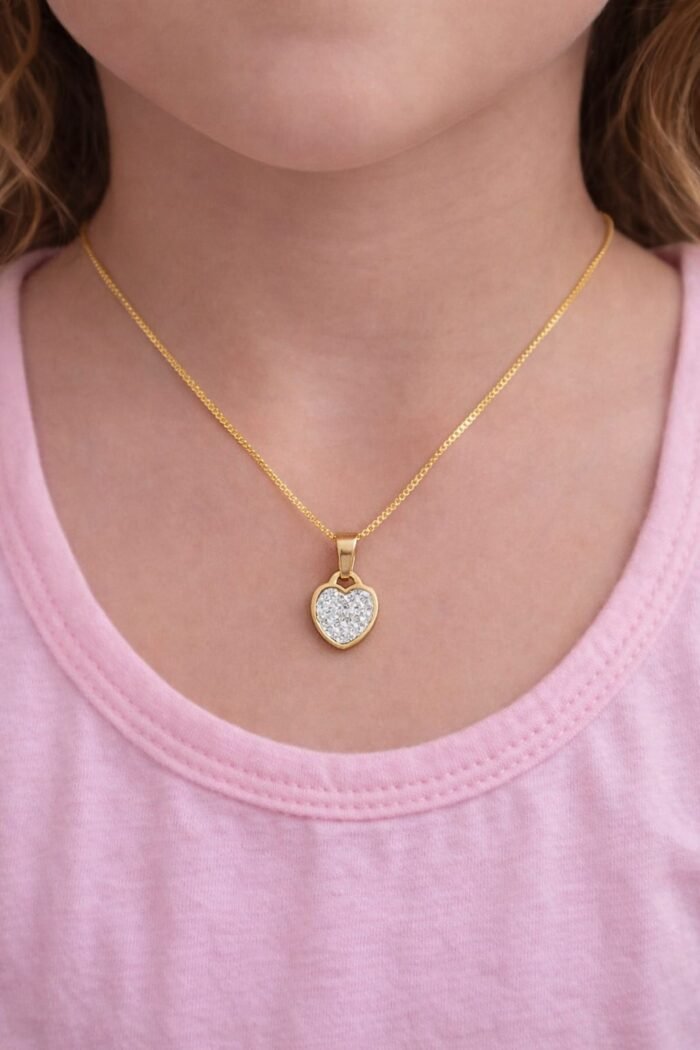 Colar Coração Branco Infantil com Zircônias