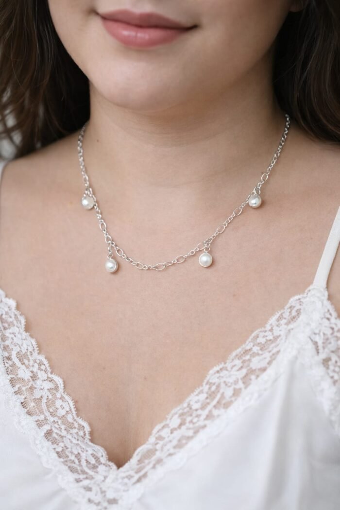 Colar Gotas com Pérolas em Prata