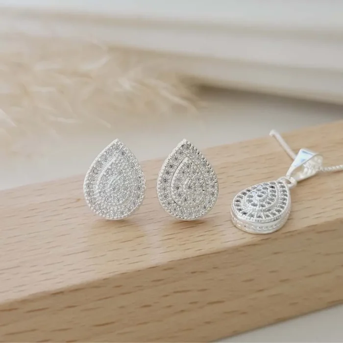 Colar Gota Cravejado Microzircônia Prata 925